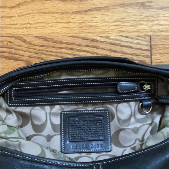 Black Coach Leather Purse - Picture 5 of 8